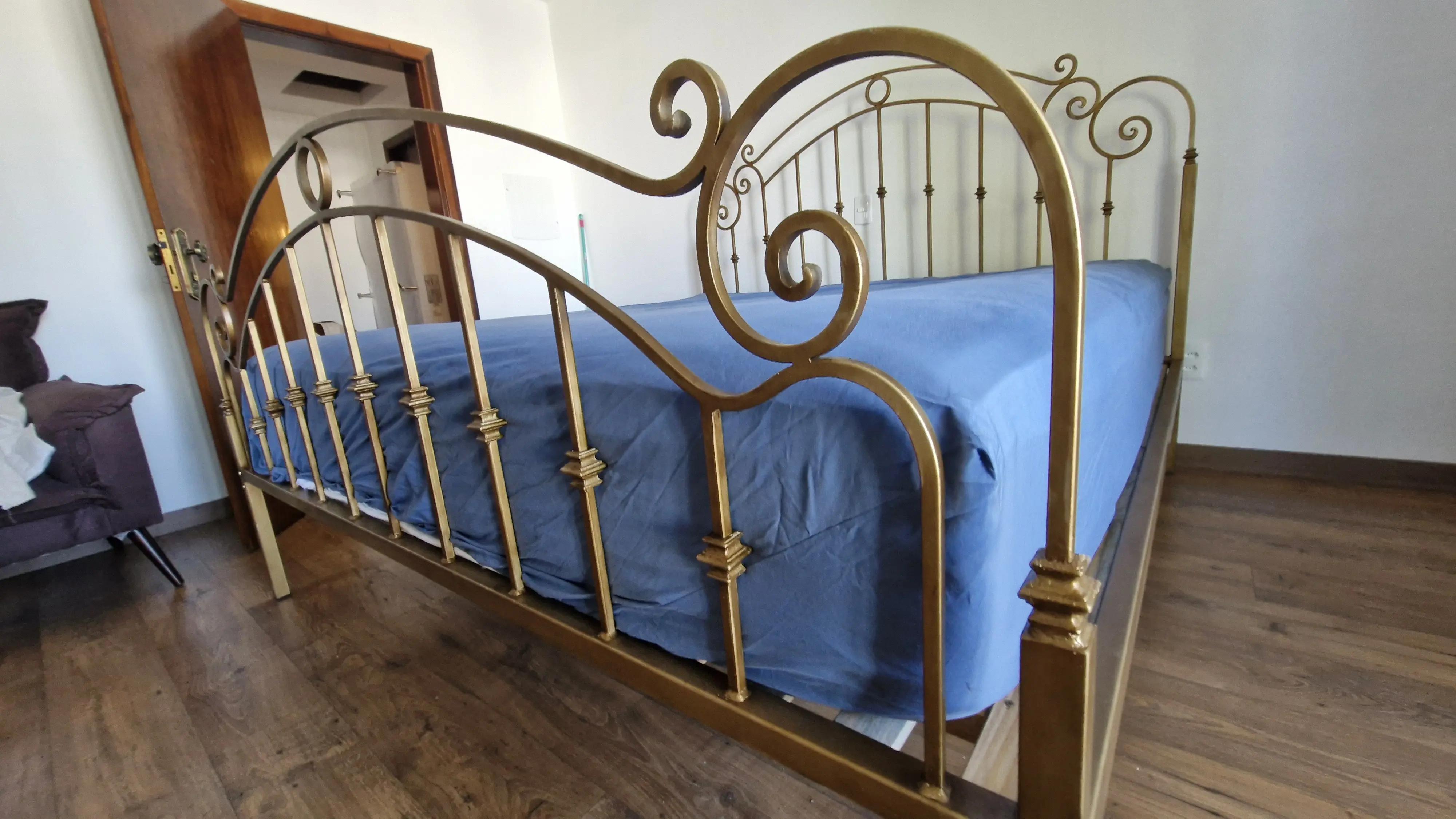 Cama